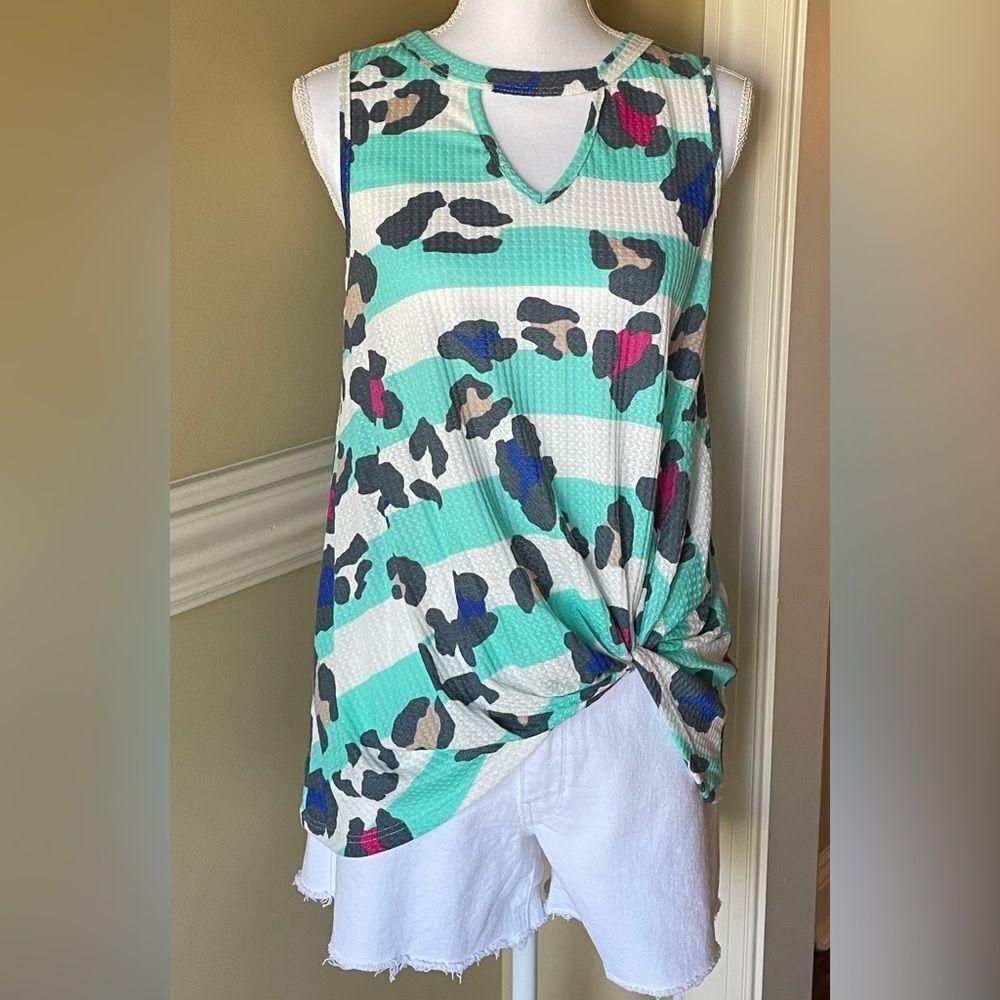 NEW! Leopard Print Key Hole Knot Front Top